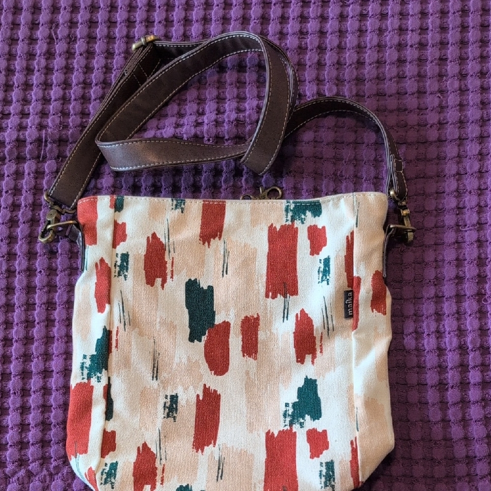 Maika Artistic Red and Green Crossbody Bag